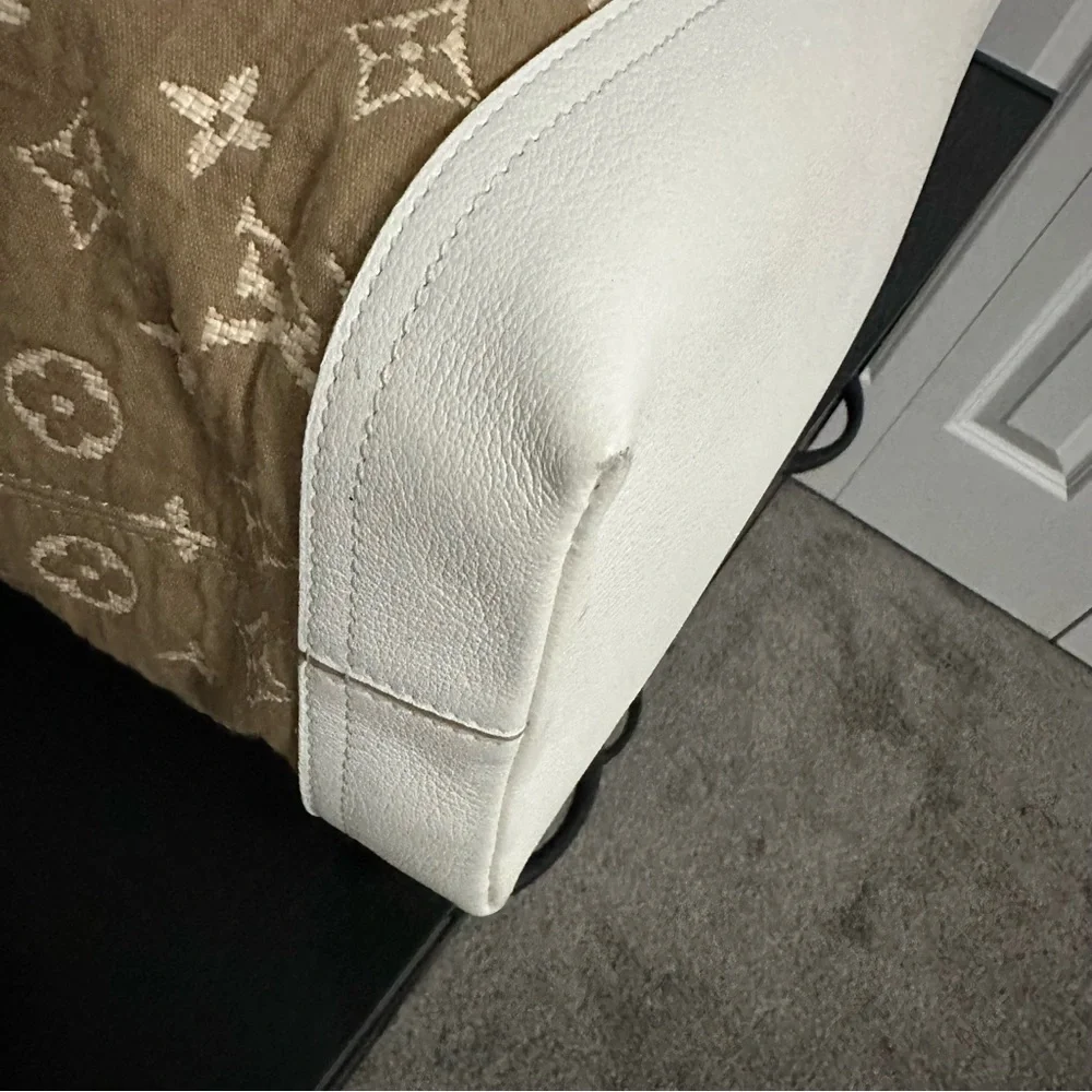 Louis Vuitton Sabia Bouzas PM Monogram Blonde White Shoulder Bag Cruise